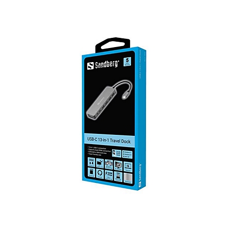 Verpackung eines Sandberg USB-C 13-in-1 Travel Docks. Auf der Verpackung sind das Produkt und Logos abgebildet.