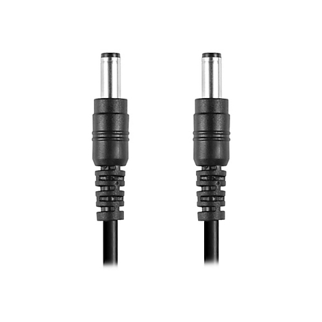 Zwei schwarze Stromkabel mit Metallspitzen, detailreich dargestellt. Die Kabel sind für den Anschluss von Geräten gedacht.