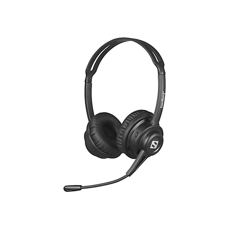 Schwarzes kabelloses Sandberg-Headset mit Ohrpolstern und Mikrofonarm vor weißem Hintergrund.