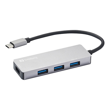 Silberner Sandberg USB-C Hub mit einem USB-3.0- und drei USB-2.0-Anschlüssen vor weißem Hintergrund.