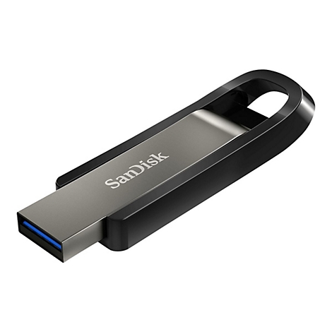 Une clé USB noire avec une partie métallique argentée et le logo Sandisk. Le connecteur USB est bleu.