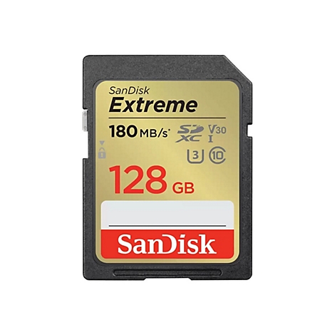 Eine schwarze SanDisk Extreme SD-Karte mit roter Aufschrift. Kapazität 128 GB, 180 MB/s.