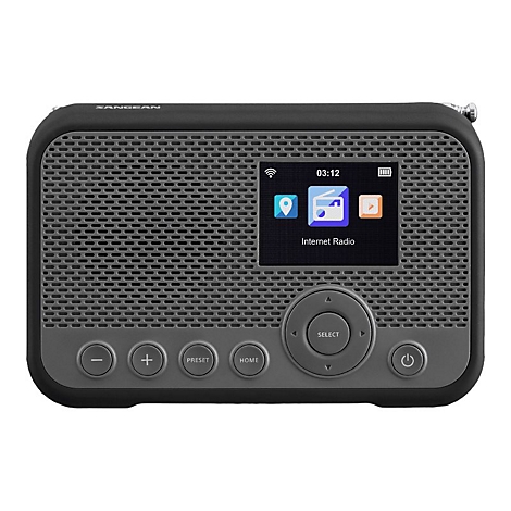 Schwarzes Sangean Internetradio mit Display, Tasten und Lautsprechergitter vor weißem Hintergrund.