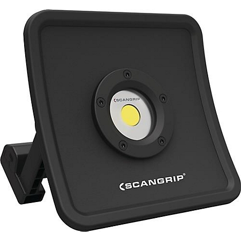 Schwarzer LED-Baustrahler mit weissem Licht und Logo. Der Strahler steht auf einem Ständer.