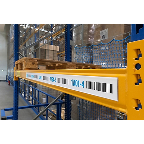 Gelbe Lagerebene mit Barcode und Paletten. Im Hintergrund weitere Waren und Regalstrukturen.