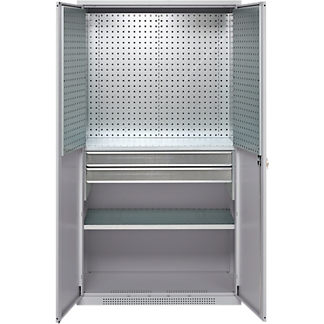 Armoire à outils ouverte avec panneau perforé, tiroirs et étagères. L'intérieur est montré.