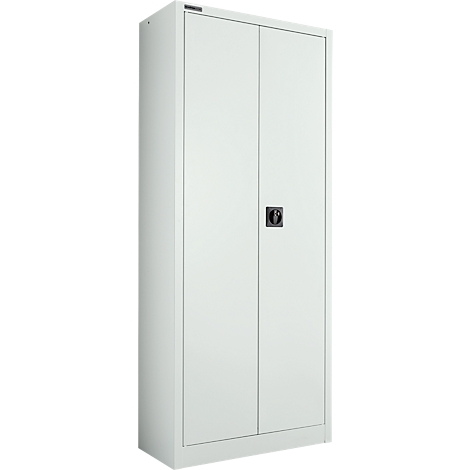 Une armoire de classement blanche avec deux portes et une poignée noire. L'armoire se dresse sur un fond neutre.