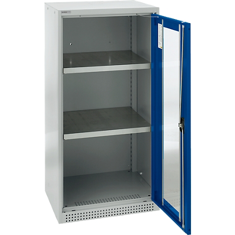 Armario gris abierto con tres estantes. La puerta con ventana de vidrio está enmarcada en azul.