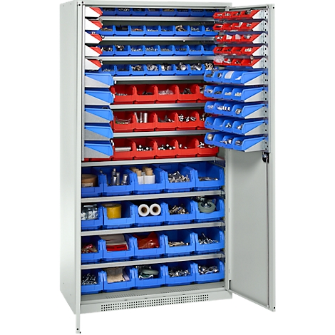 Armoire d'atelier ouverte remplie de boîtes de tri rouges et bleues remplies d'outils et de petites pièces.