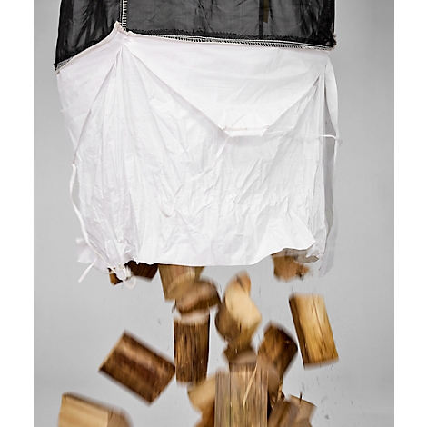 Ein Sack, aus dem Holzstücke fallen. Der obere Teil des Sacks ist schwarz, der untere Teil ist weiß.