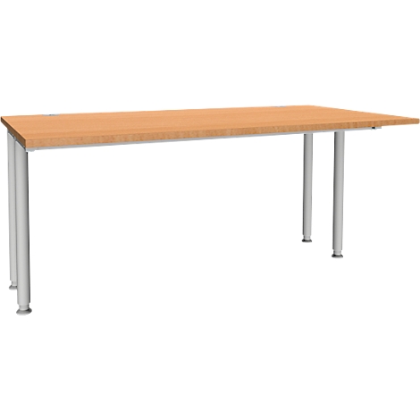 Lichtbruine bureau met zilveren poten op witte achtergrond. Het tafelblad is rechthoekig.