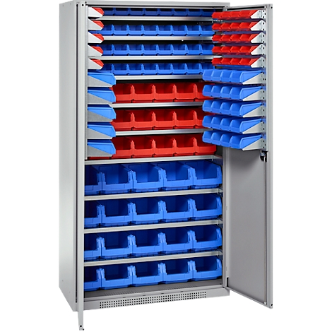 Offener grauer Werkzeugschrank mit blauen und roten Aufbewahrungsboxen. Die linke Tür ist fast vollständig geschlossen.