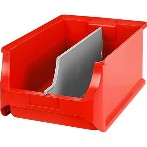 Rote Sichtlagerbox aus Kunststoff mit einer grauen Trennwand in der Mitte vor weißem Hintergrund.
