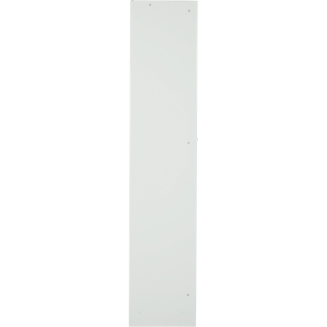 Smalle, witte plank met kleine zwarte schroeven in de hoeken.