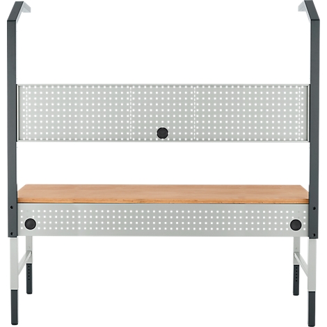 Grijze bureau met geperforeerde rug, tegen een witte achtergrond. Twee lampen bovenop. De poten zijn in hoogte verstelbaar.