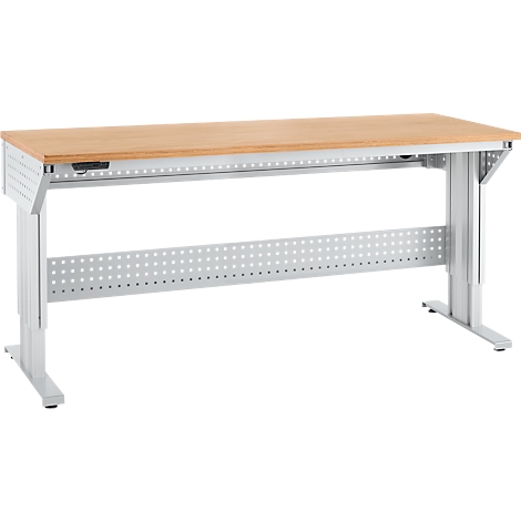 Bureau met lichtbruin tafelblad en zilveren frame. De poten zijn geperforeerd, het tafelblad is rechthoekig.