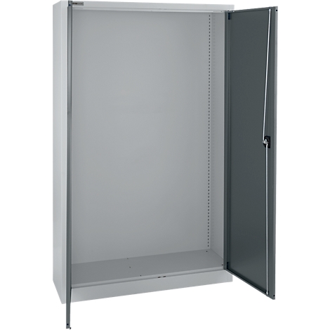 Armoire grise et vide avec porte ouverte sur fond blanc.