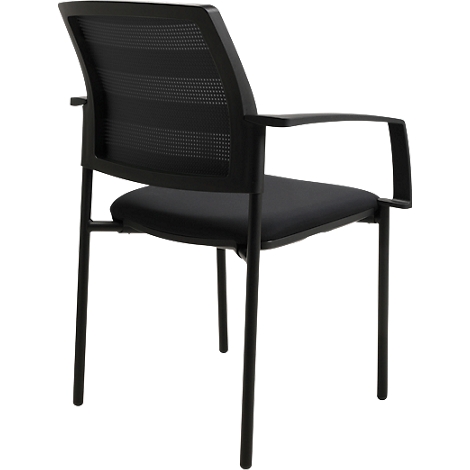 Schwarzer Bürostuhl. Sitzfläche und Rückenlehne sind gepolstert, mit Armlehnen. Rückenlehne mit Netzgewebe.