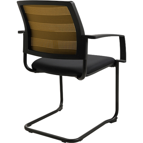 Zwarte bureaustoel met bruine mesh rug en zwarte armleuningen.