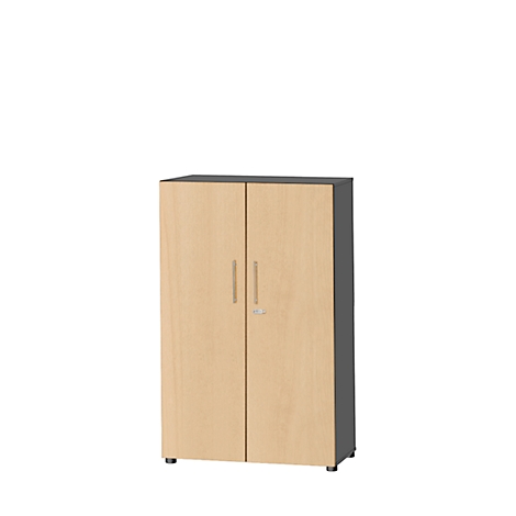 Hoge tweekleurige kantoorkast met licht houten nerf en zwarte omlijsting.