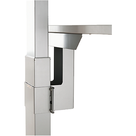 Detail: Metalen structuur van een bureau, verschillende hoeken, zilver.