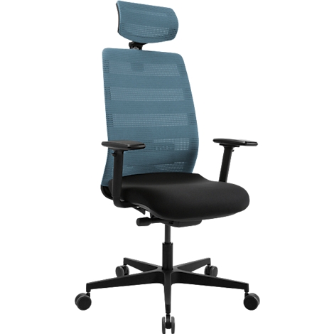 Bürostuhl mit blauem Netzrücken, schwarzer Sitzfläche, Armlehnen und Rollen. Der Stuhl hat eine Kopfstütze.