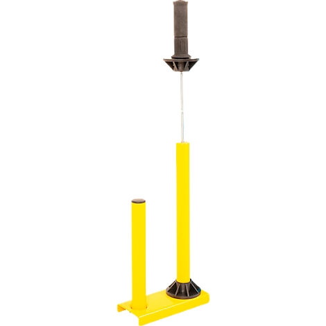 Soporte amarillo con piezas marrones, sobre fondo blanco.