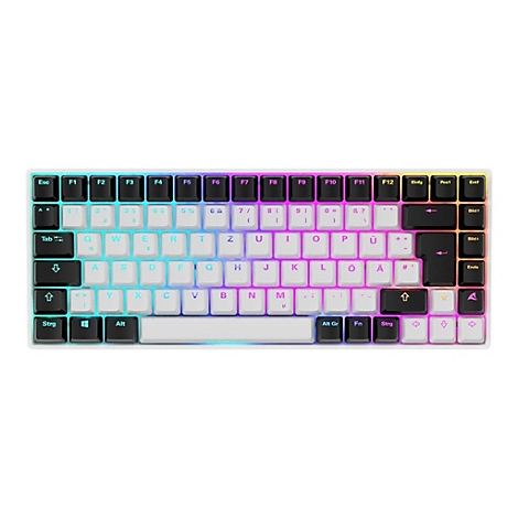 Nahaufnahme einer weißen mechanischen Tastatur mit farbiger RGB-Beleuchtung. Tastenbeschriftung in Schwarz.