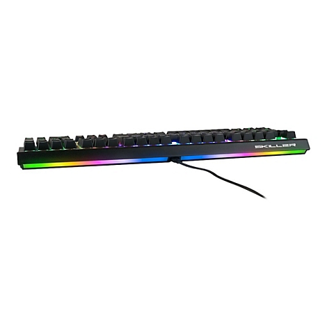 Schwarze Gaming-Tastatur mit mehrfarbiger Beleuchtung. Auf der rechten Seite ist der Schriftzug "SKILLER" zu sehen.