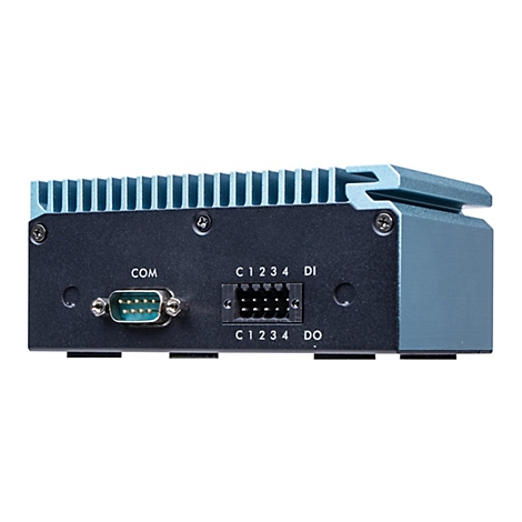 Detailaufnahme einer blauen, metallenen elektronischen Komponente mit Anschlüssen und Kühlrippen. Beschriftung: COM, C1234DI, C1234DO.