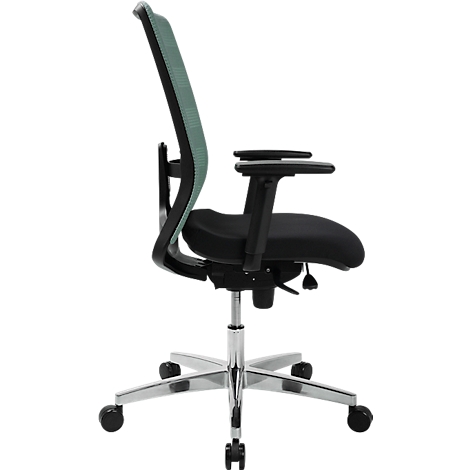 Vue latérale d'une chaise de bureau. Assise noire, dossier en filet vert, cadre argenté et accoudoirs.