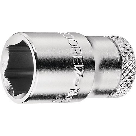 Close-up van een metalen zeskantige dopsleutel. Het bovenste deel heeft een gestructureerd oppervlak, terwijl de rest glad is.