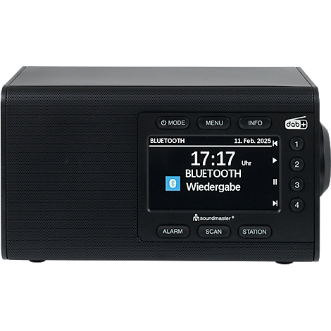 Radio DAB+ noir avec écran. Heure : 17:17, lecture Bluetooth. Logo Soundmaster.