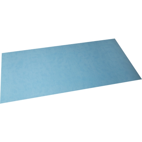 Tapis bleu rectangulaire, photographié en diagonale d'en haut.