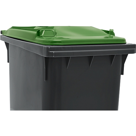 Grijze vuilnisbak met een groen deksel, close-up.