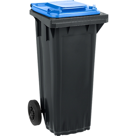 Schwarze Mülltonne mit blauem Deckel, Seitenrad.