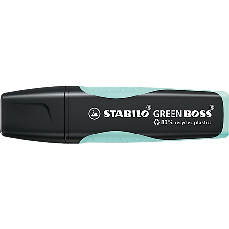 Een zwarte markeerstift met turquoise accenten. Opschrift: STABILO GREEN BOSS, 83% gerecycled plastic.