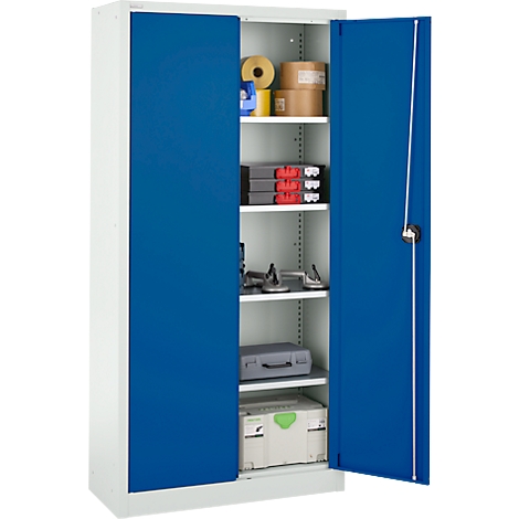 Offener Werkzeugschrank mit blauen Türen. Im Inneren sind verschiedene Werkzeuge, Boxen und weiteres Zubehör aufbewahrt.
