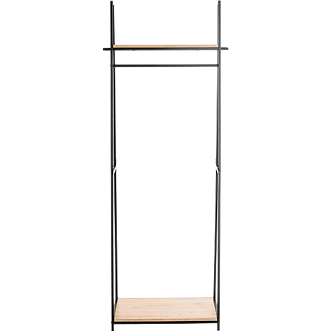 Kleiderständer mit schwarzem Metallgestell und hellen Holzablagen.