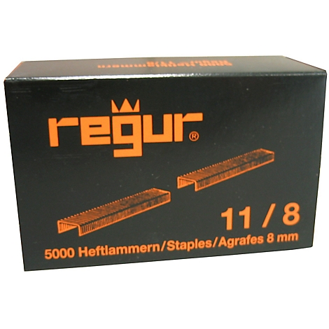 Black box with orange "regur" text and staples. Labelled: 11/8, 5000 Heftklammern/Staples/Agrafes 8 mm.