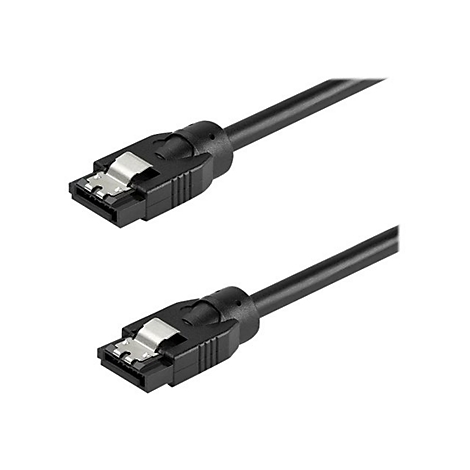 Zwei identische schwarze SATA-Datenkabel mit Metallverriegelung am Stecker vor weißem Hintergrund.