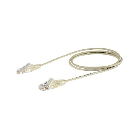 Beigefarbenes Ethernet-Kabel mit durchsichtigen Steckern; auf weißem Hintergrund.