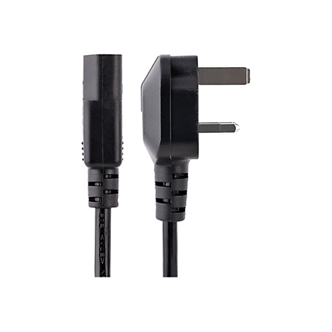 Ein schwarzes Stromkabel mit einem IEC-Stecker und einem Stecker für Großbritannien, vor weißem Hintergrund.
