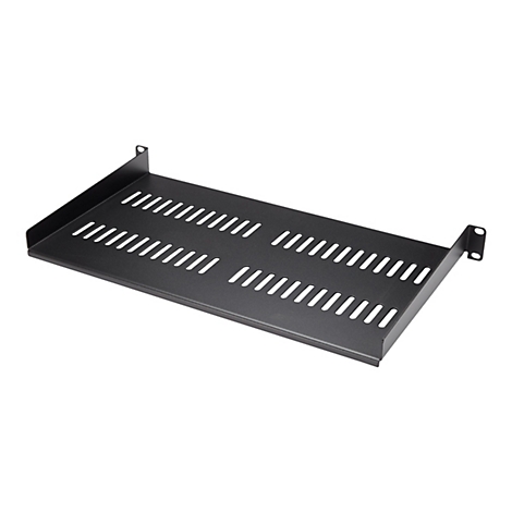 Schwarzes Rack-Montage-Regal mit Schlitzdesign. Das Regal hat zwei Winkel an den Seiten und ist auf weißem Hintergrund isoliert.