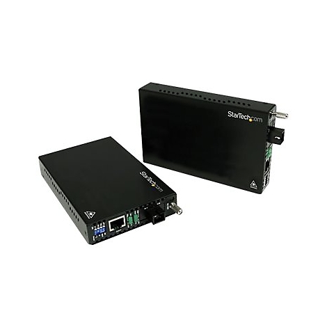 Zwei schwarze Netzwerkadapter, StarTech.com Logo, verschiedene Anschlüsse.