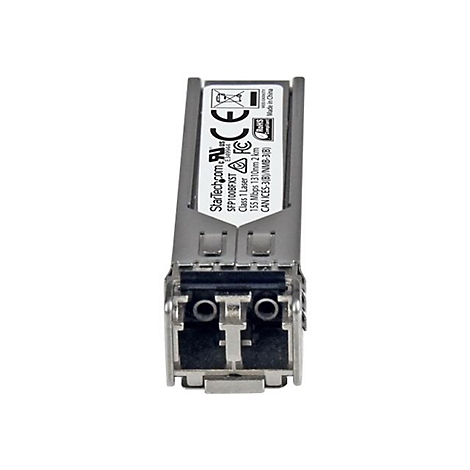 Ein silberner Netzwerkadapter mit Beschriftungen wie "StarTech.com" und "CE".