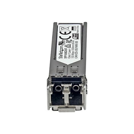 Nahaufnahme eines SFP-Moduls. Das Metallgehäuse trägt den Aufdruck StarTech.com und technische Daten.