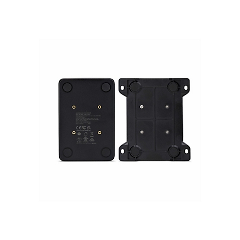 Zwei schwarze USB-C-Ladegeräte. Auf dem einen sind technische Details aufgedruckt, das andere zeigt die Unterseite.