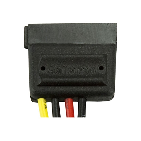 Connecteur d'alimentation SATA noir avec des câbles jaunes, rouges et noirs. Le connecteur indique "StarTech.com".