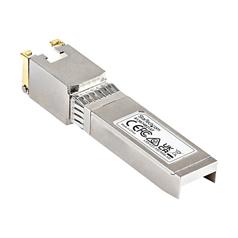 Metallfarbener SFP-Transceiver, Blick von oben. Goldfarbene Elemente und Aufkleber mit technischen Daten. Text: Startech.com, Made in China.
